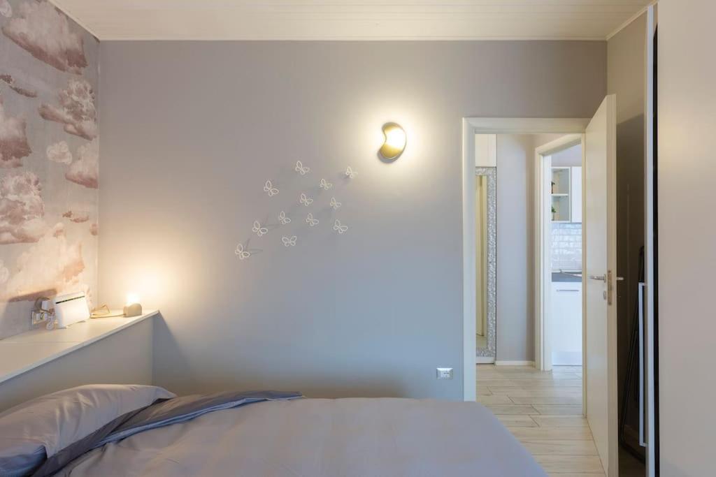 My Charming Apartments Ai Navigli-Vigevano Suite มิลาน ภายนอก รูปภาพ