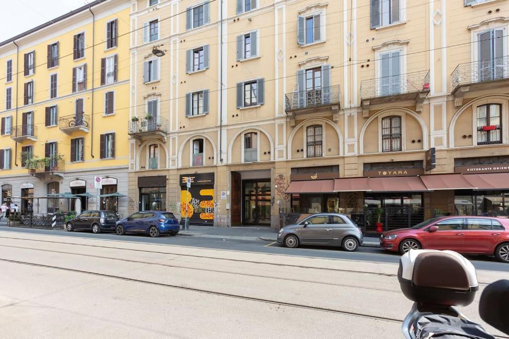 My Charming Apartments Ai Navigli-Vigevano Suite มิลาน ภายนอก รูปภาพ