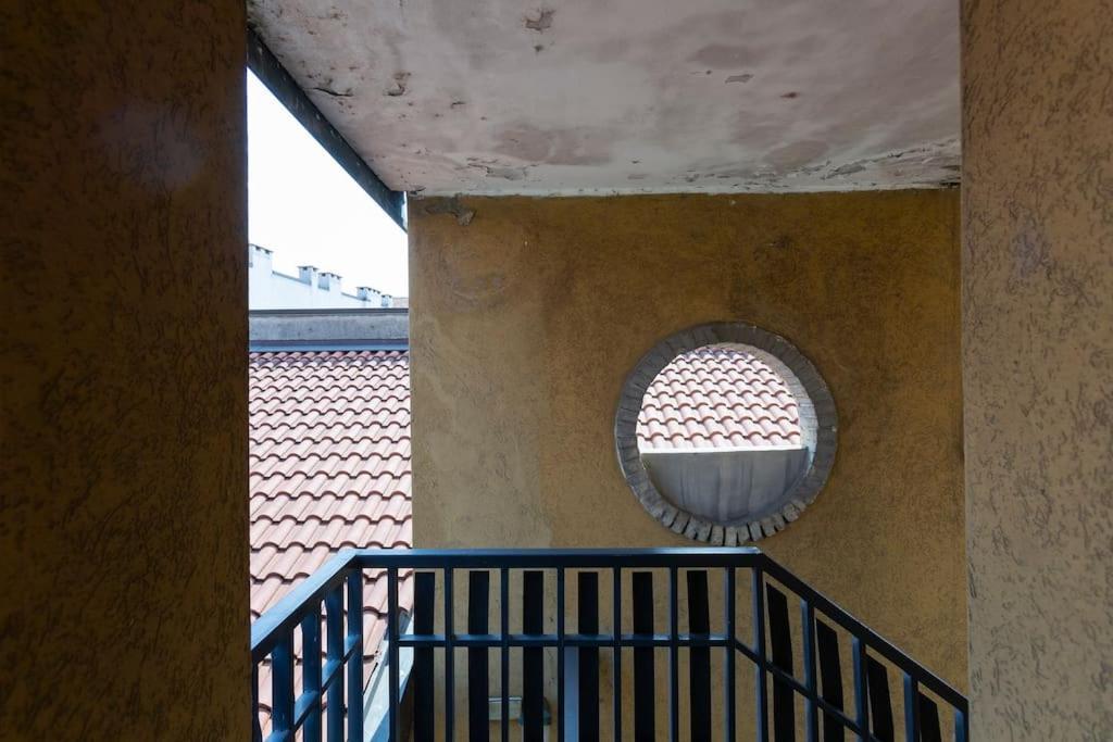 My Charming Apartments Ai Navigli-Vigevano Suite มิลาน ภายนอก รูปภาพ
