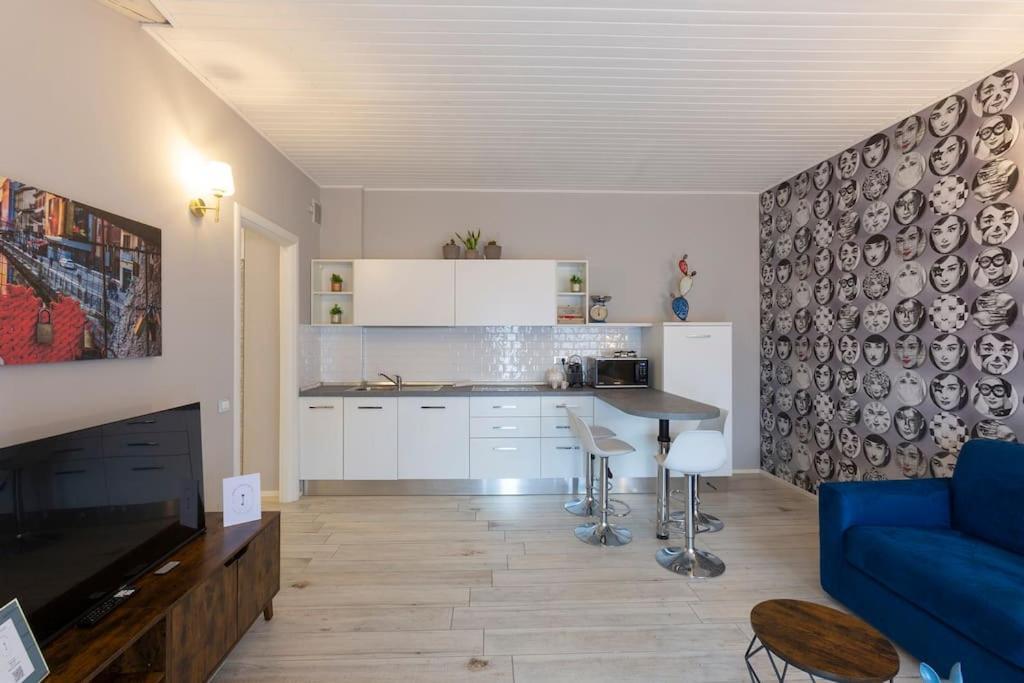 My Charming Apartments Ai Navigli-Vigevano Suite มิลาน ภายนอก รูปภาพ